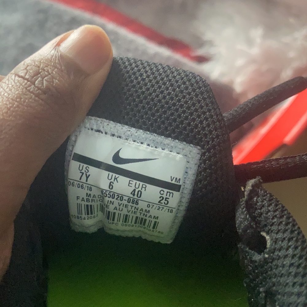 Air Max - Picture 8 of 8